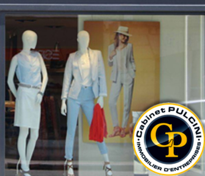 Location Immobilier Professionnel Local commercial Tourtour (83690)